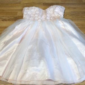 Forever 21 strapless brand new small dress